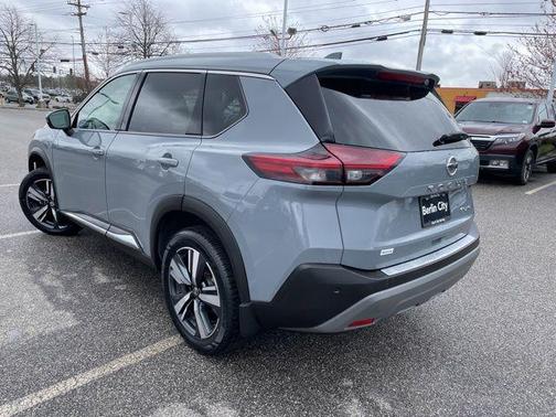 Boulder Gray Pearl 2021 Nissan Rogue SL