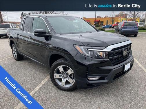 Crystal Black Pearl 2025 Honda Ridgeline RTL