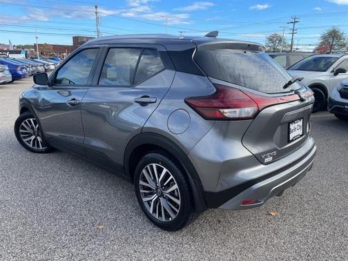 2023 Nissan Kicks SV