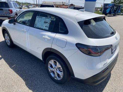 2025 Honda HR-V LX