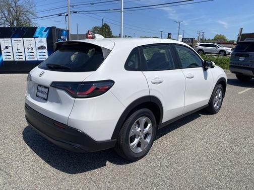 2025 Honda HR-V LX