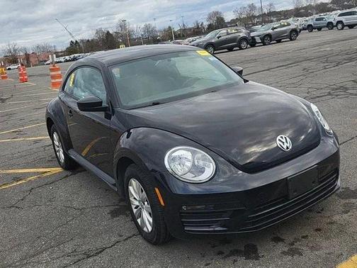 2018 Volkswagen Beetle 2.0T S