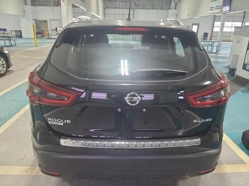 2022 Nissan Rogue Sport SV