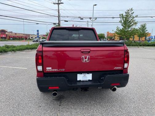 Radiant Red Metallic II 2023 Honda Ridgeline RTL-E