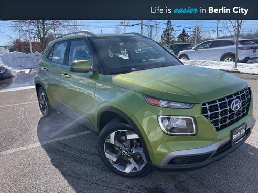 2024 Hyundai VENUE SEL