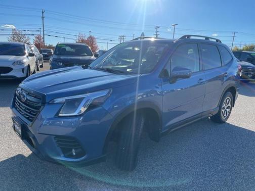 2024 Subaru Forester Premium