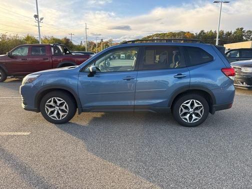 2024 Subaru Forester Premium