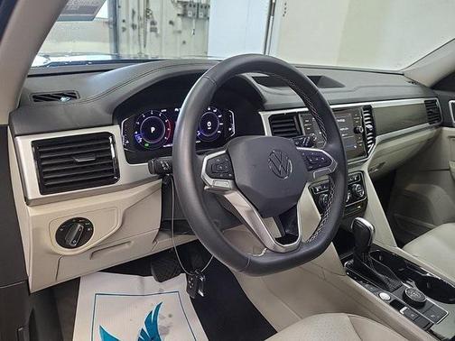 2022 Volkswagen Atlas 3.6L SE w/Technology