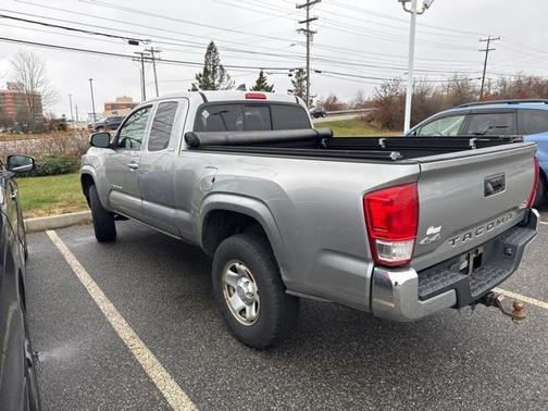 2016 Toyota Tacoma SR