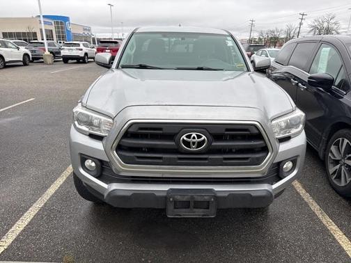 2016 Toyota Tacoma SR
