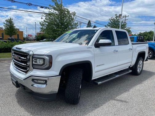Summit White 2018 GMC Sierra 1500 SLT