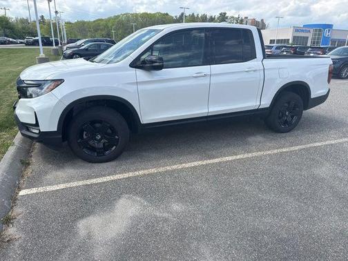 Platinum White Pearl 2025 Honda Ridgeline Black