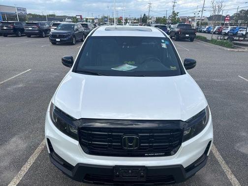 Platinum White Pearl 2025 Honda Ridgeline Black