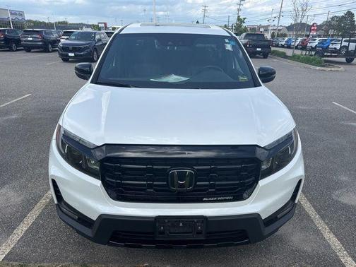 Platinum White Pearl 2025 Honda Ridgeline Black