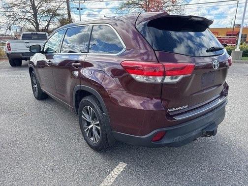 2018 Toyota Highlander LE