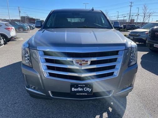 2020 Cadillac Escalade Luxury