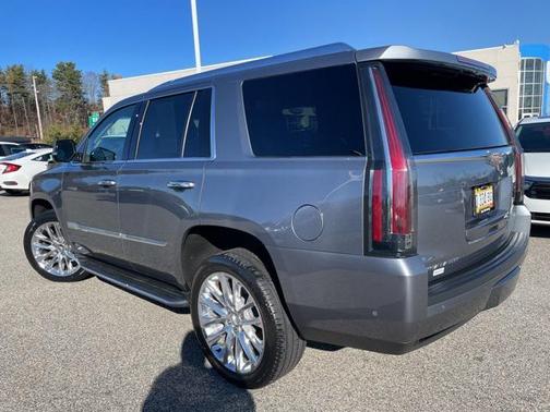 2020 Cadillac Escalade Luxury