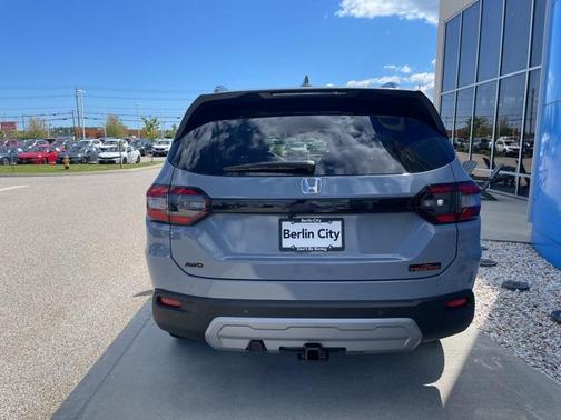 2025 Honda Pilot TrailSport