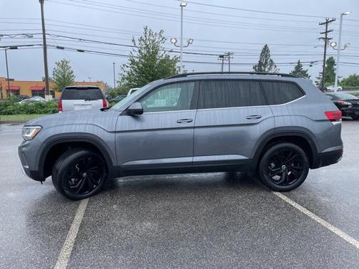2022 Volkswagen Atlas 3.6L SE w/Technology