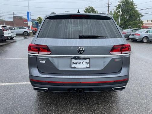 2022 Volkswagen Atlas 3.6L SE w/Technology