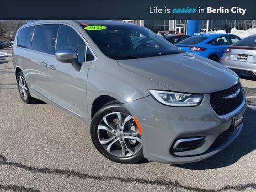 2022 Chrysler Pacifica L