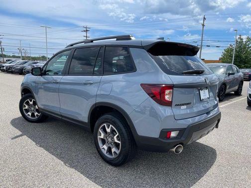 Sonic Gray Pearl 2023 Honda Passport AWD TrailSport
