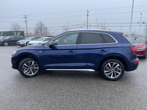 2022 Audi Q5 45 S line Premium Plus