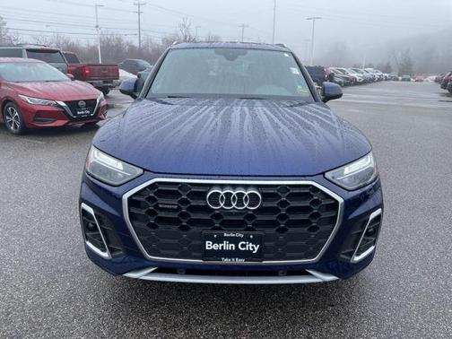 2022 Audi Q5 45 S line Premium Plus