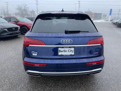 2022 Audi Q5 45 S line Premium Plus