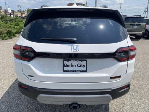 2025 Honda Pilot TrailSport