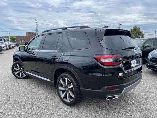 2025 Honda Pilot Elite