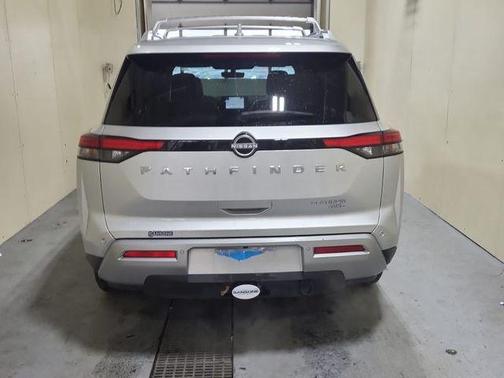 2023 Nissan Pathfinder Platinum 4WD