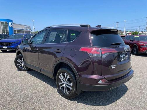 Barcelona Red Metallic 2017 Toyota RAV4 LE