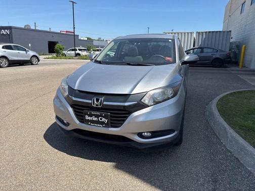 Lunar Silver Metallic 2018 Honda HR-V EX
