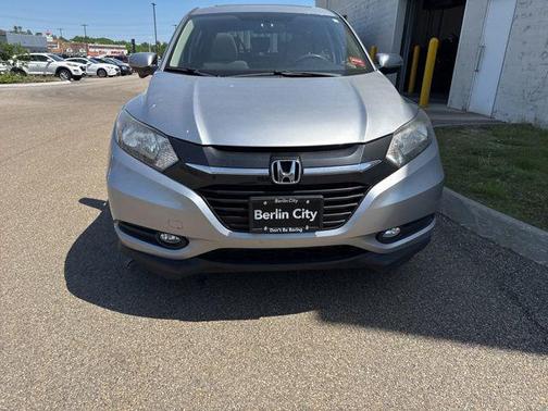 Lunar Silver Metallic 2018 Honda HR-V EX
