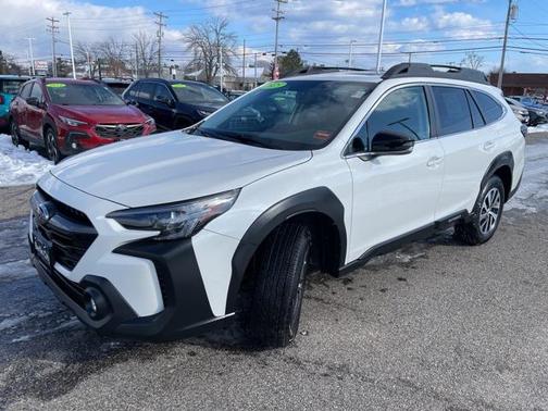 2025 Subaru Outback Premium