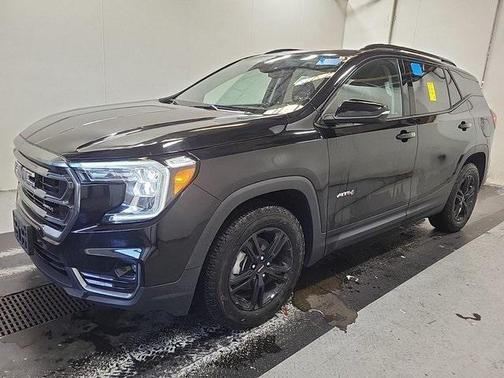 2022 GMC Terrain AWD AT4