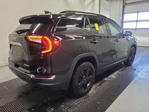 2022 GMC Terrain AWD AT4