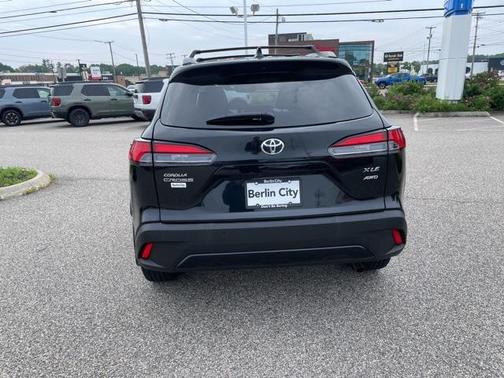 2024 Toyota Corolla Cross XLE