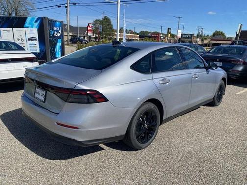 2025 Honda Accord Sport SE 1.5T