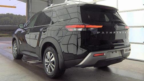 2024 Nissan Pathfinder SL 4WD