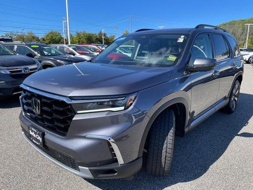 2023 Honda Pilot AWD Elite