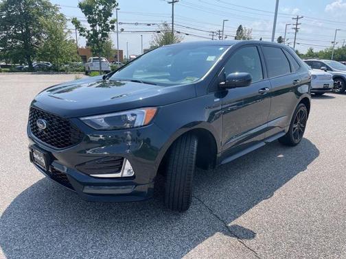 2022 Ford Edge ST Line
