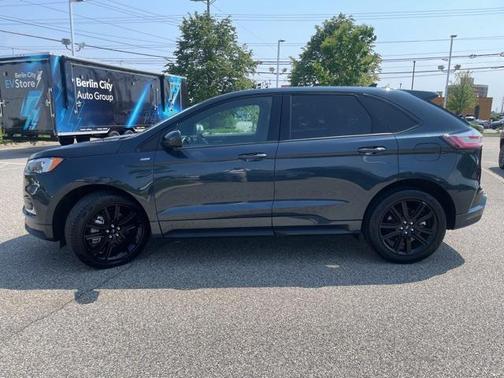2022 Ford Edge ST Line