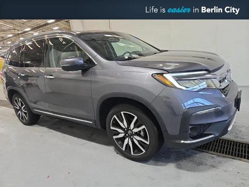 2022 Honda Pilot Touring 8-Passenger