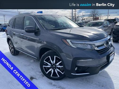 2022 Honda Pilot Touring 8-Passenger
