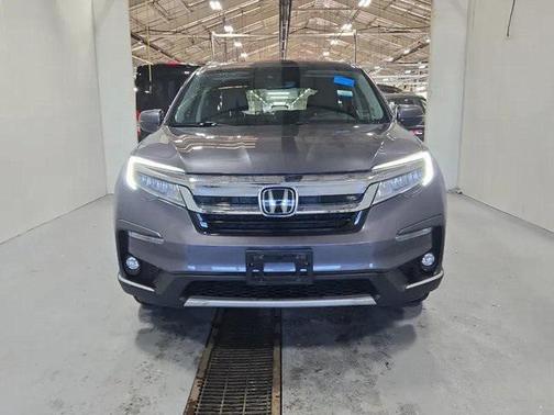 2022 Honda Pilot Touring 8-Passenger