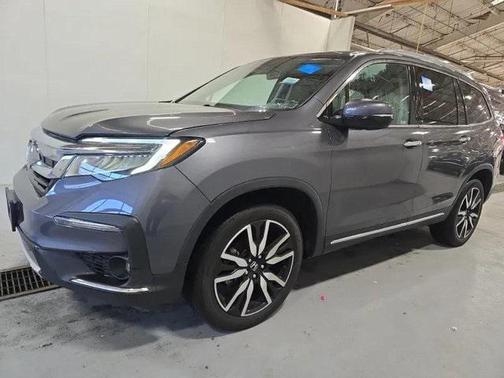 2022 Honda Pilot Touring 8-Passenger