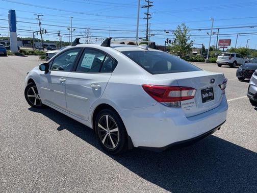 Crystal White Pearl 2021 Subaru Impreza Premium