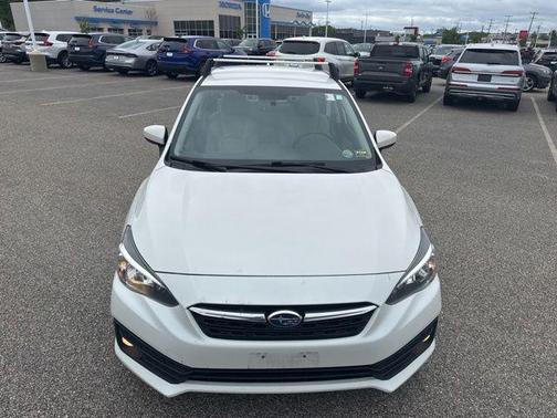 Crystal White Pearl 2021 Subaru Impreza Premium